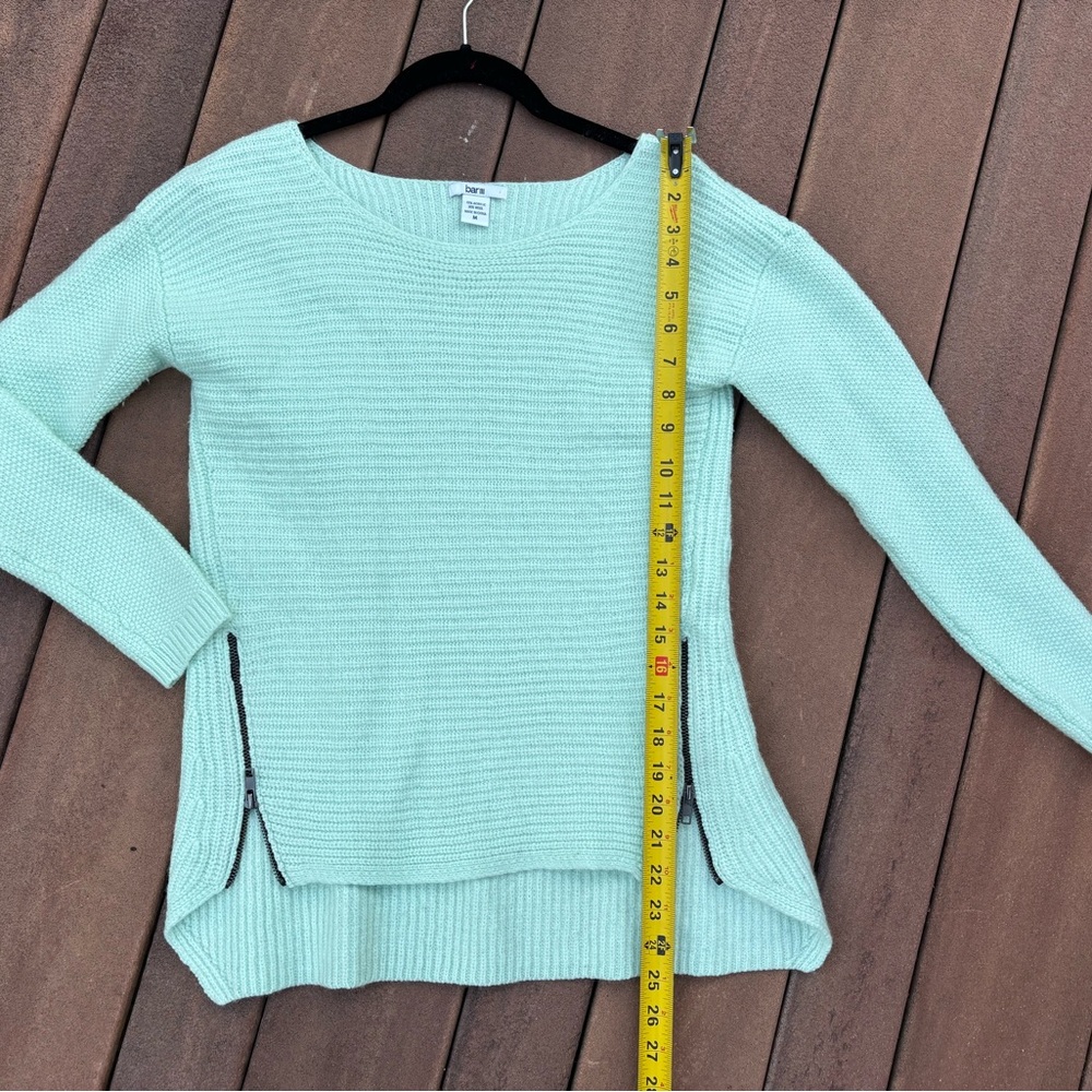 Bar III Green Crew Neck Sweater with Ribbed Texture